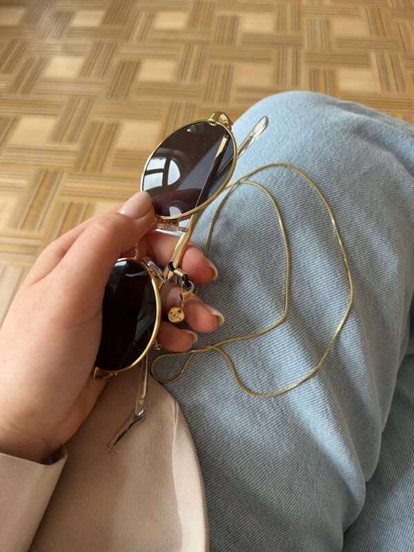 Pozłacany łańcuszek do okularów mini żmijka
